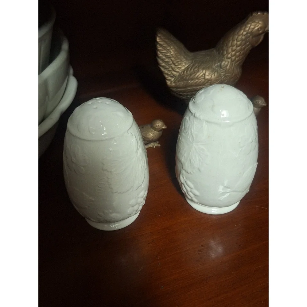 Ironstone salt and pepper shakers